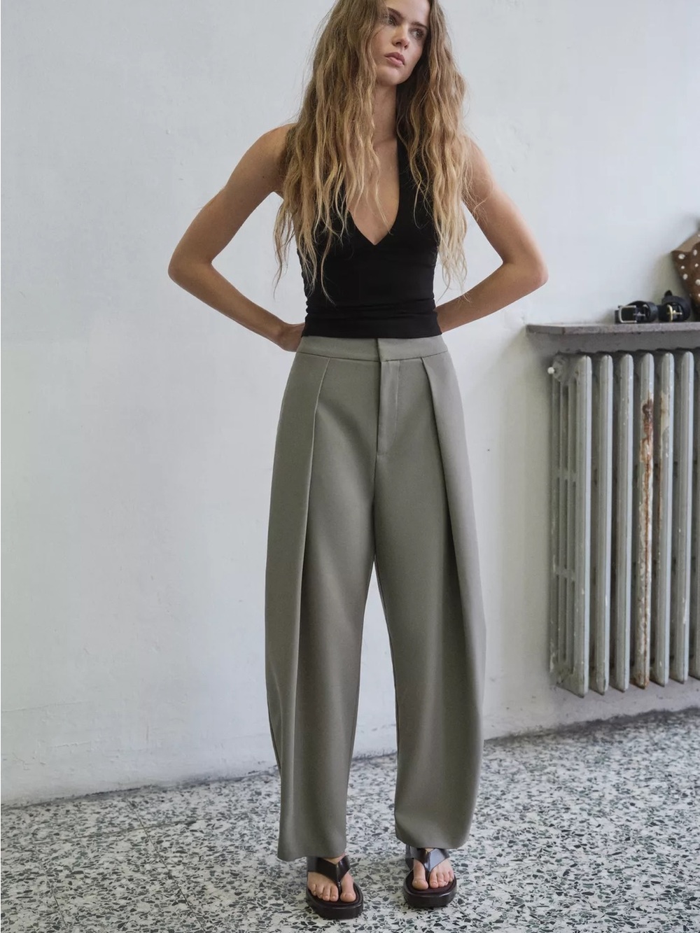 ZARA PLEATED BALLOON TROUSERS